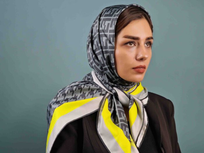 روسری فندی ساتن ابریشم کد A119